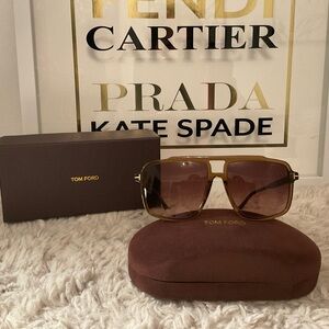 NWT Tom Ford Suglasses Brown